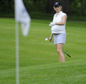 Can I golf while pregnant? Can I golf while pregnant?