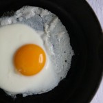 Can I eat a sunny side up egg while pregnant?
